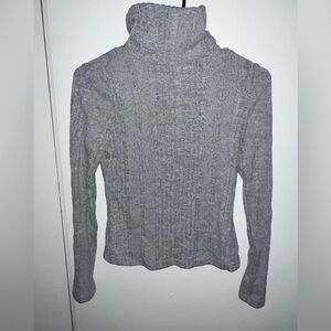 Gray turtle neck